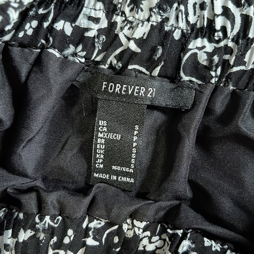 Forever 21 Floral Print Mini Skirt - Picture 5 of 5